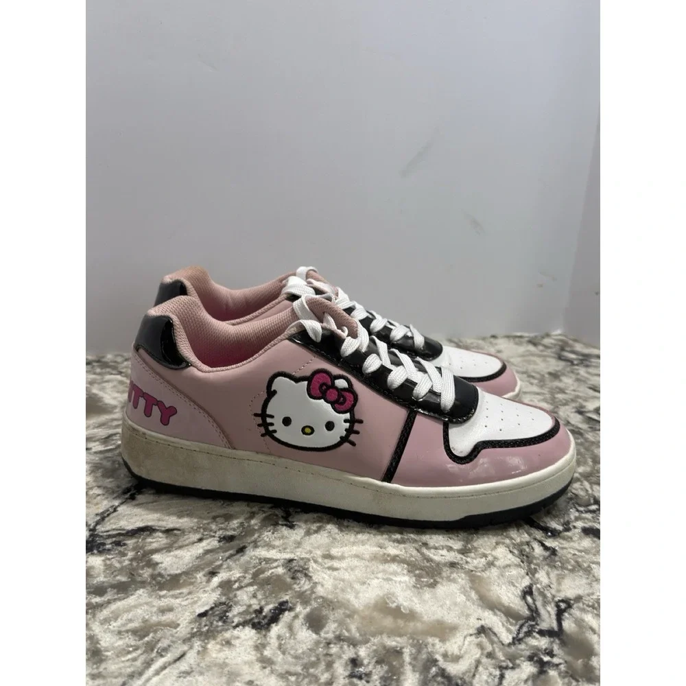 Hello Kitty Women's 9 Pink White Black Athletic Sneakers Lace Up Cartoon Logo